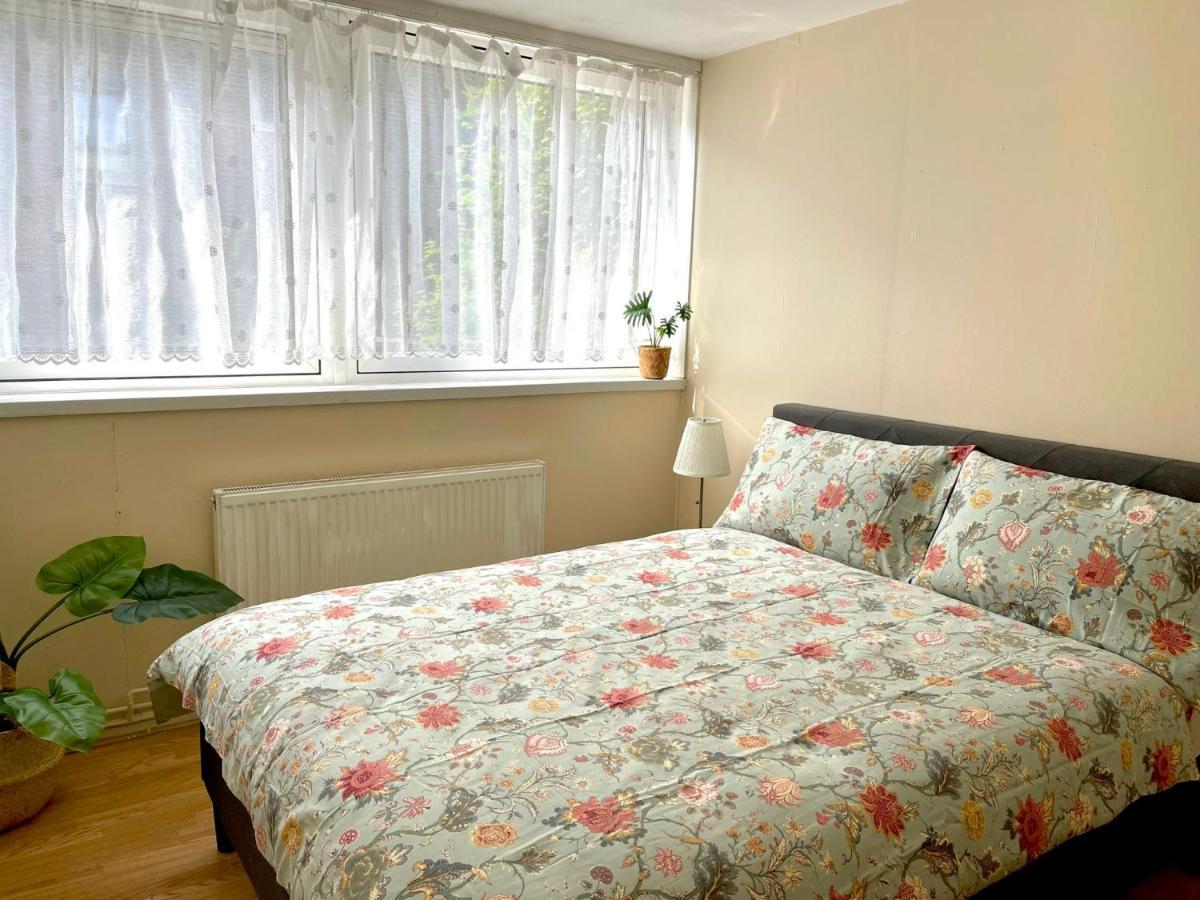 Apartment 3br Close Station London