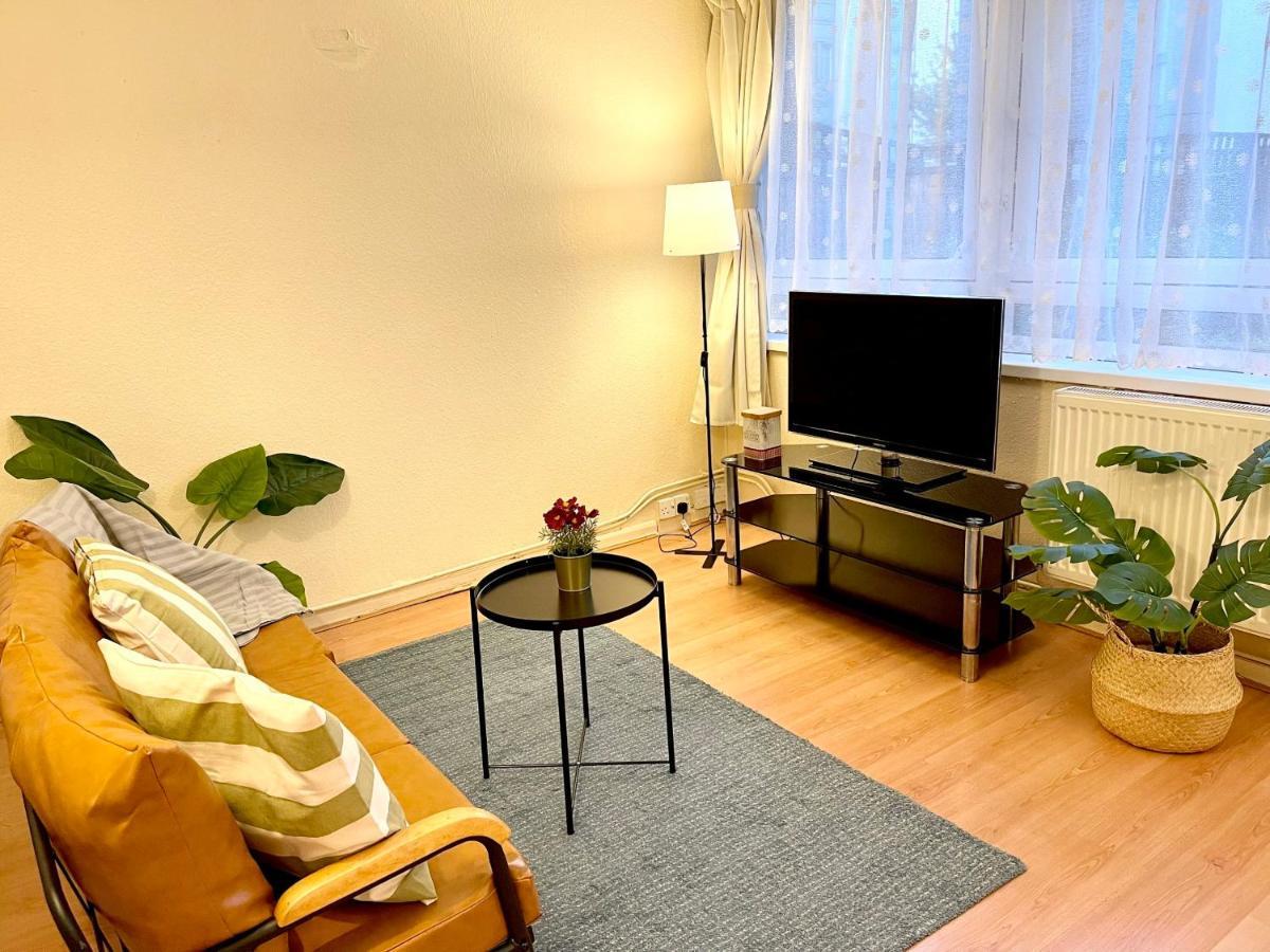 3br Close Station London